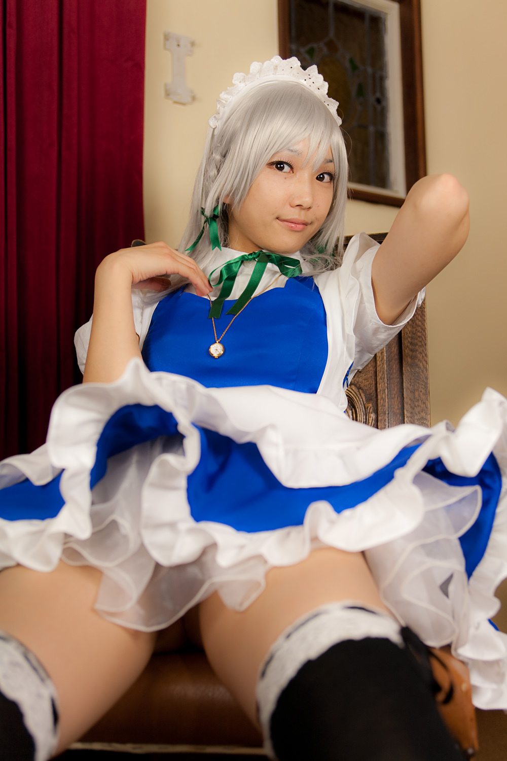 cosplay美女套图 c77 Sakuya Izayoi　白丝假发扮相(1)